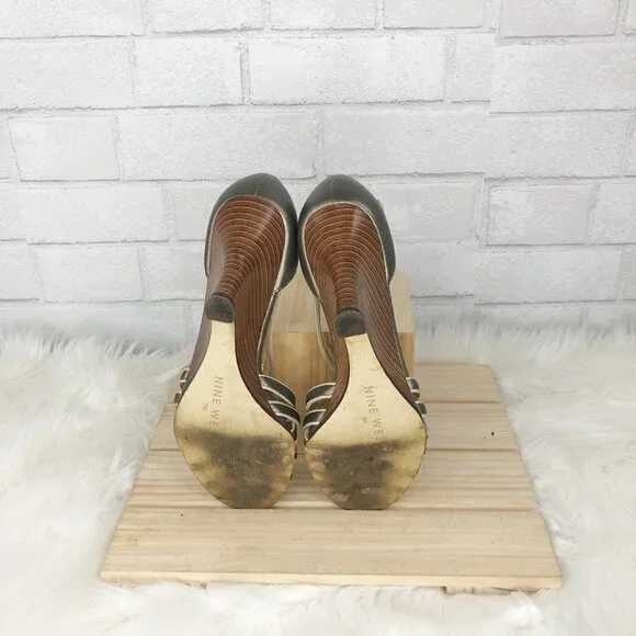 Nine West Yams Silver Metallic Stacked Wedge Open Toe Leather Sandal Size 7M‎ - Picture 3 of 5